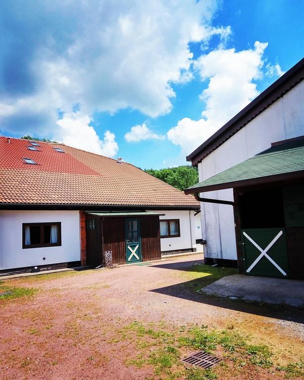 Monteoro Horse Village Ameno Bagian luar foto